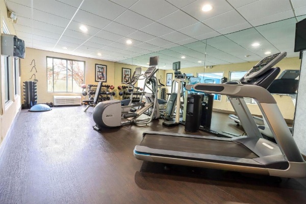 Holiday Inn Express and Suites Meriden image 20